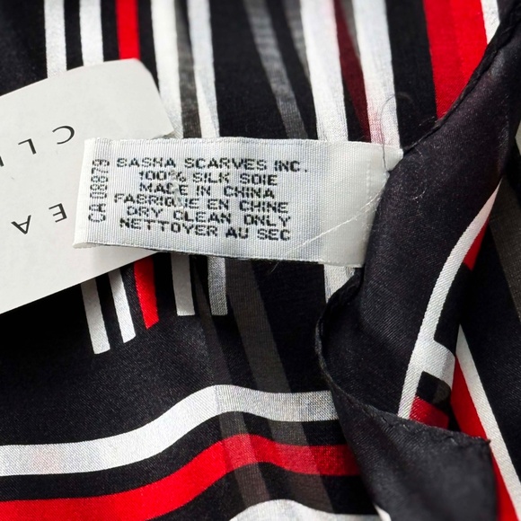 100% PURE SILK SCARF, by BILL BLASS, in RED/WHITE/BLACK, 56 X 13 INCHES, A RARE - Picture 3 of 3
